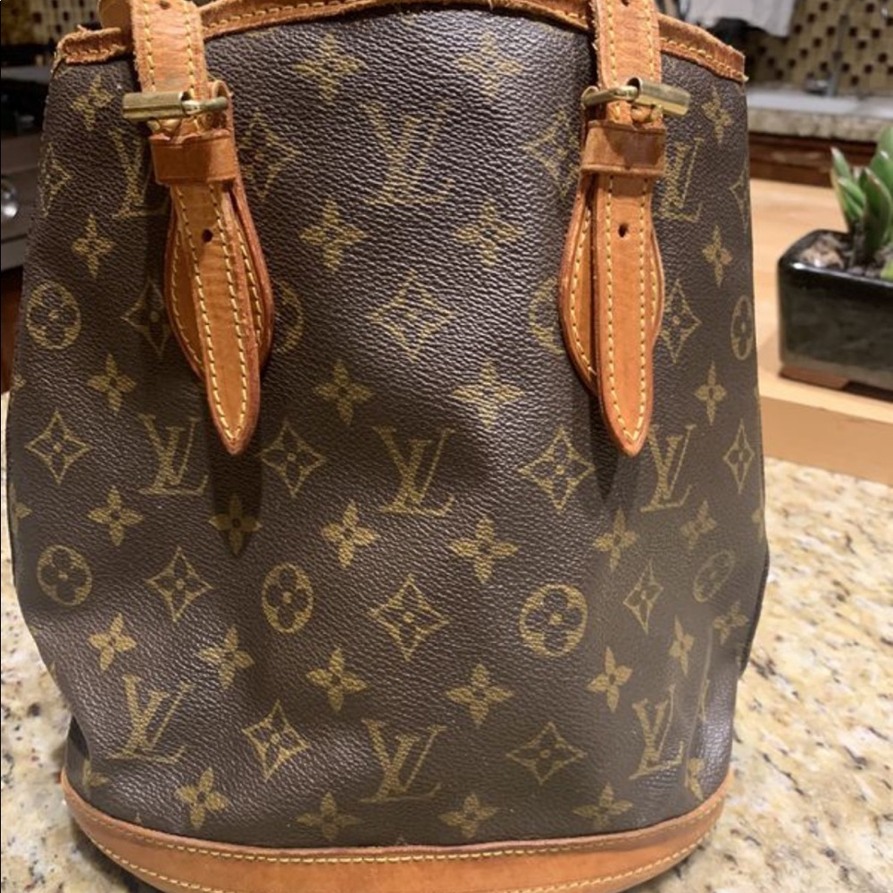 Louis Vuitton Bucket PM